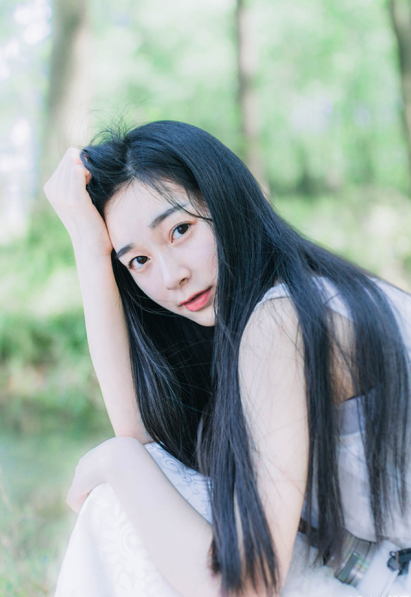 如果你不能飞，那就奔跑;如果不能奔跑，那就行走;如果不能行走，那就爬行;但无论你做什么，都要保持前行的方向。